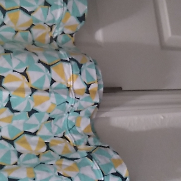 Crown & Ivy Top - Picture 6 of 8